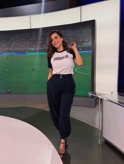 Pamela Longoria feet photo 3