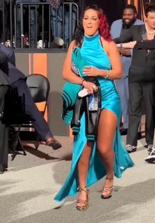 Pamela Martinez feet photo thumbnail