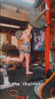 Pamela Martinez feet photo thumbnail