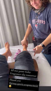 Pamela Martinez feet photo thumbnail