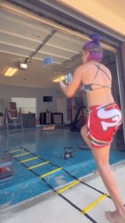 Pamela Martinez feet photo thumbnail