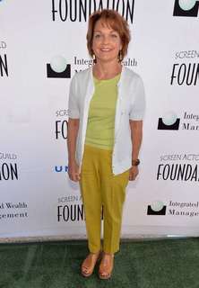 Pamela Reed feet photo 9