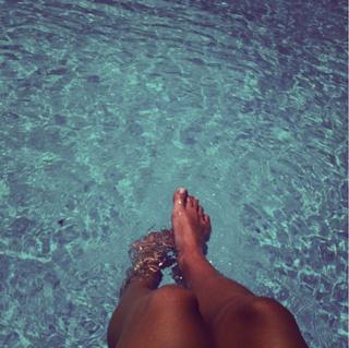 Pamela Reif feet photo thumbnail