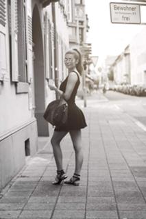 Pamela Reif feet photo thumbnail