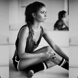 Pamela Reif feet photo thumbnail