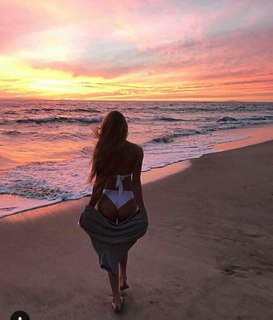 Pamela Reif feet photo thumbnail