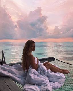 Pamela Reif feet photo thumbnail
