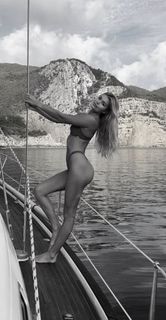 Pamela Reif feet photo thumbnail