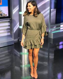 Pamela Silva Conde feet photo thumbnail
