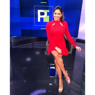 Pamela Silva Conde feet photo thumbnail