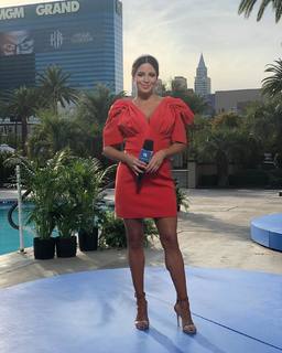 Pamela Silva Conde feet photo thumbnail