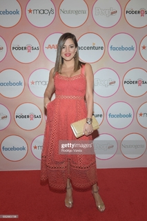 Pamela Silva Conde feet photo thumbnail