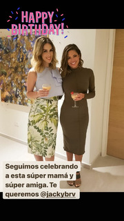 Pamela Silva Conde feet photo thumbnail