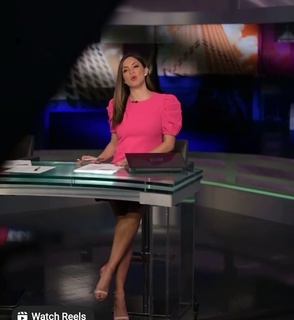 Pamela Silva Conde feet photo thumbnail
