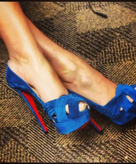 Pamela Silva Conde feet photo thumbnail
