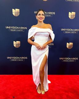 Pamela Silva Conde feet photo thumbnail