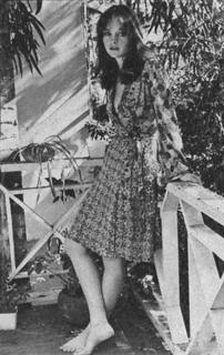 Pamela Sue Martin feet photo 9