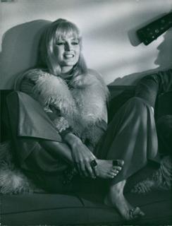 Pamela Tiffin feet photo 11