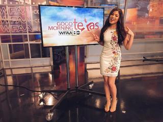 Paola Andino feet photo 9