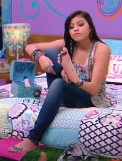 Paola Andino feet photo 11