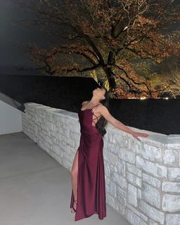 Paola Andino feet photo 4