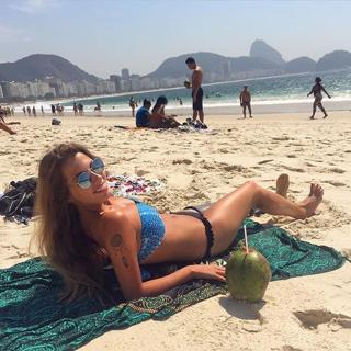 Paola Antonini feet photo 2