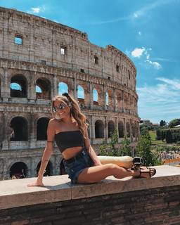 Paola Antonini feet photo 2