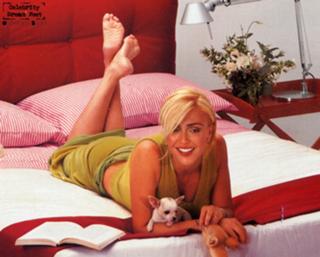 Paola Barale feet photo 1