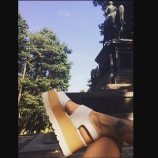 Paola Barale feet photo 7