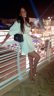 Paola Di Benedetto feet photo thumbnail