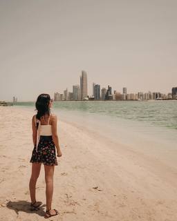 Paola Di Benedetto feet photo thumbnail