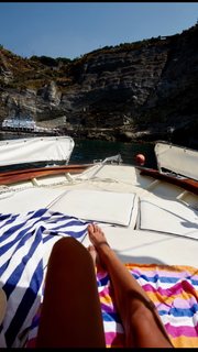 Paola Di Benedetto feet photo thumbnail