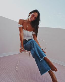 Paola Di Benedetto feet photo thumbnail