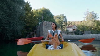 Paola Di Benedetto feet photo thumbnail