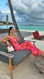 Paola Di Benedetto feet photo thumbnail