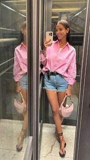 Paola Di Benedetto feet photo thumbnail