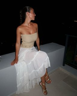 Paola Di Benedetto feet photo 1
