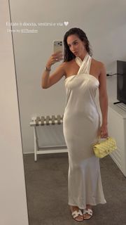 Paola Di Benedetto feet photo 2