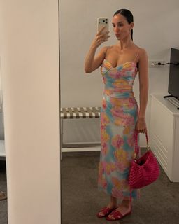 Paola Di Benedetto feet photo 9