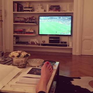 Paola Iezzi feet photo 7