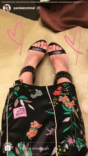 Paola Iezzi feet photo 1
