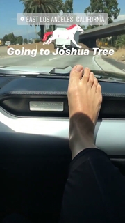 Paola Iezzi feet photo 3