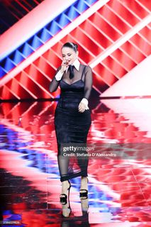 Paola Iezzi feet photo 4