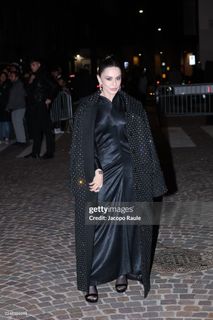 Paola Iezzi feet photo 2