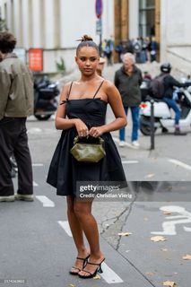 Paola Locatelli feet photo 8
