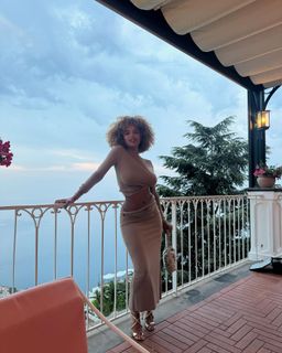 Paola Locatelli feet photo 5