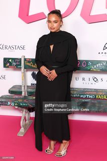 Paola Locatelli feet photo 10