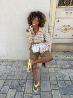 Paola Locatelli feet photo 9