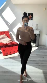Paola Maria feet photo 4