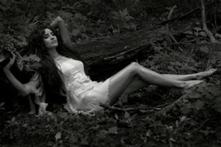 Paola Núñez feet photo thumbnail